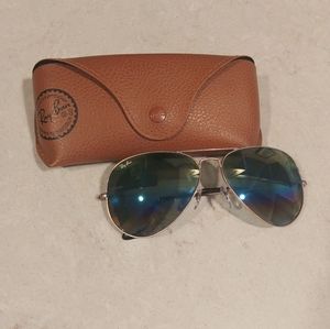 RayBan aviator sunglasses, Gold Frame